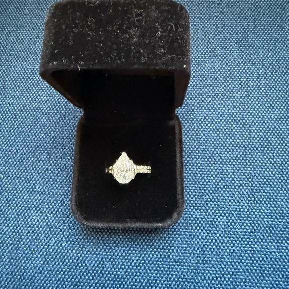 4 Carat Pear Cut Moissanite Sterling Silver Ring - Picture 1 of 5